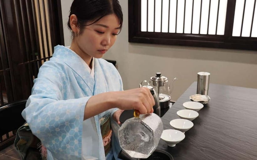 Tokyo: Traditional Tea Ceremony with a Tea Master - Ending with Niigata Genmaicha