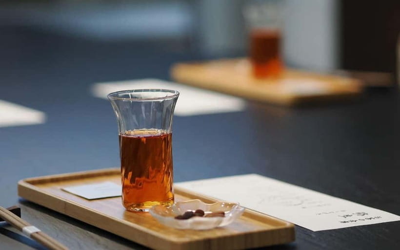 Tokyo: Traditional Tea Ceremony with a Tea Master - A calm room near Tokyo University