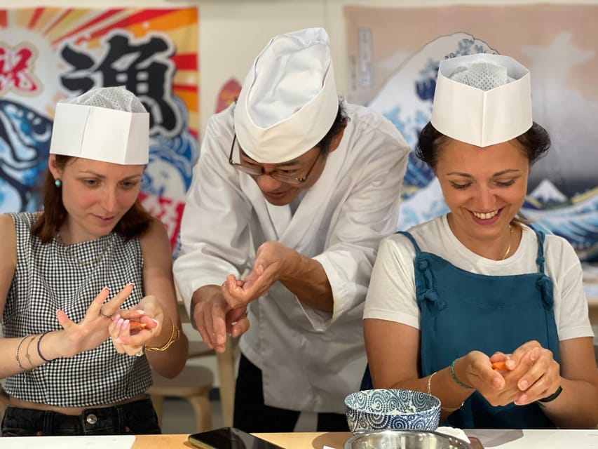 Tokyo: Tsukiji Fish Market Sushi Making Class with Pro Chef - Key points at a glance