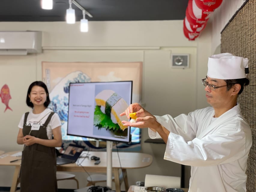Tokyo: Tsukiji Fish Market Sushi Making Class with Pro Chef - The possible market walk and nearby sights