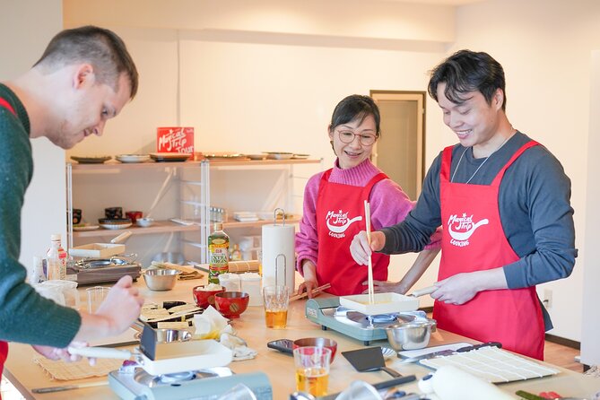 Tokyo Washoku 4-hour Cooking Class: From Market to Table - Walking from shopping to the cooking studio