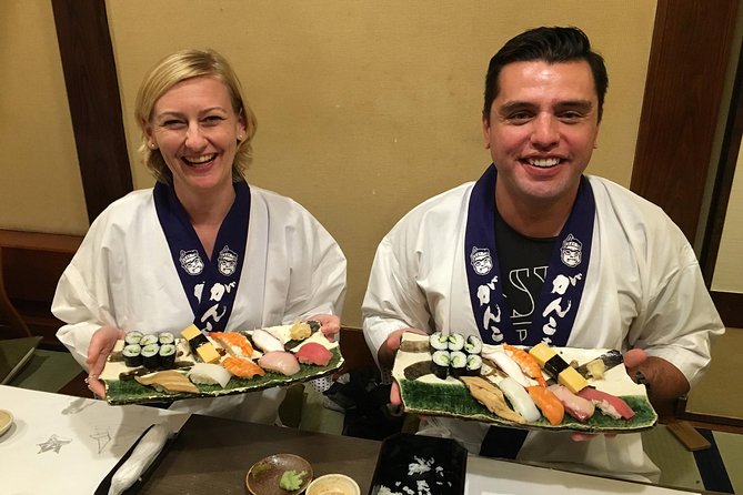 Tsukiji Fish Market Guided Tour and Sushi Making with Pro Chef - How the four hours are divided