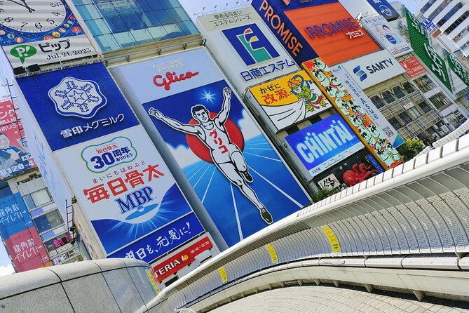 Ultimate Osaka Walking Tour: Castle, Dotonbori & Hidden Gems - Kuromon Market, Osaka’s food center